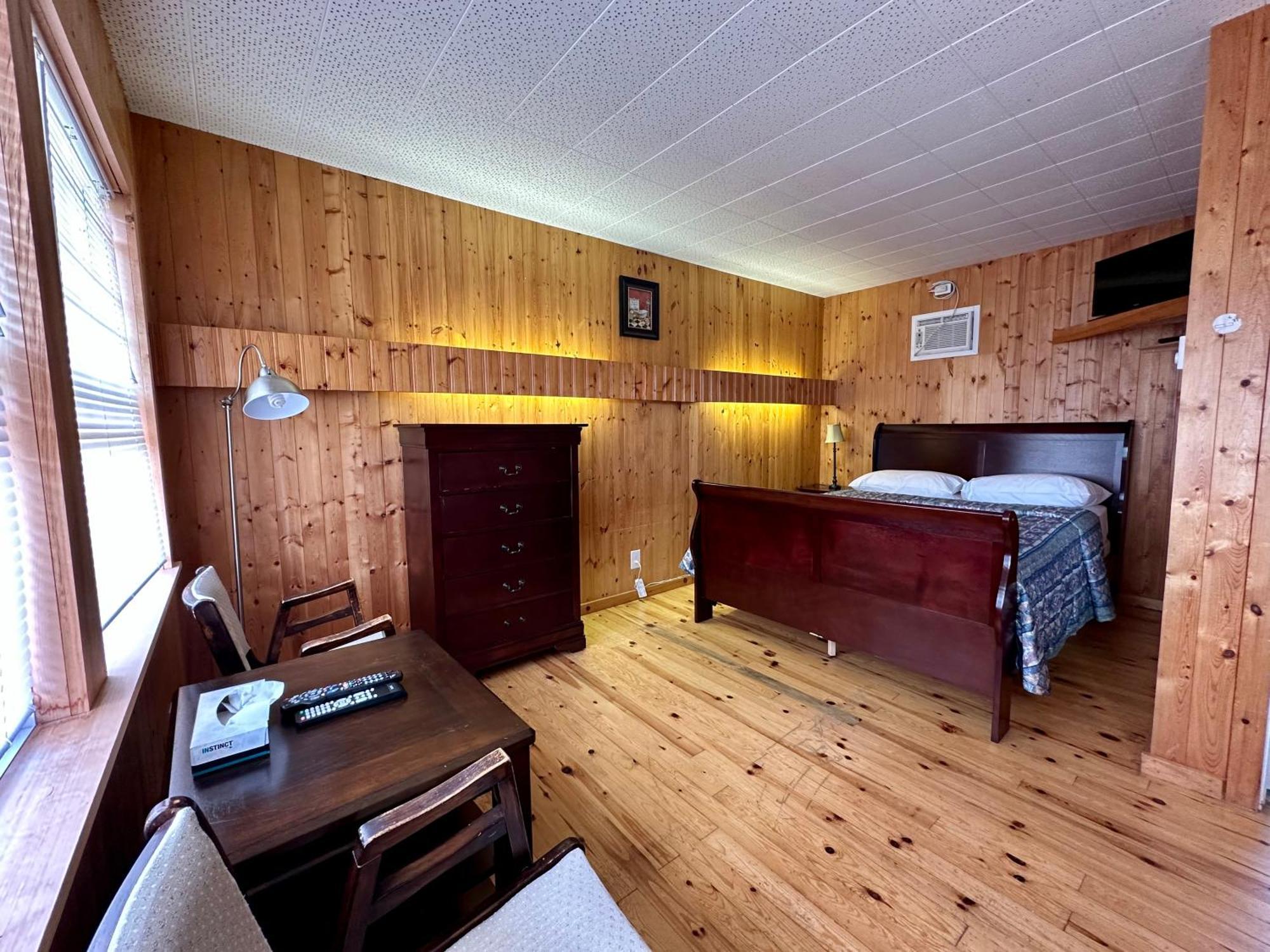 The Waterfront Motel Grand Barachois Zewnętrze zdjęcie