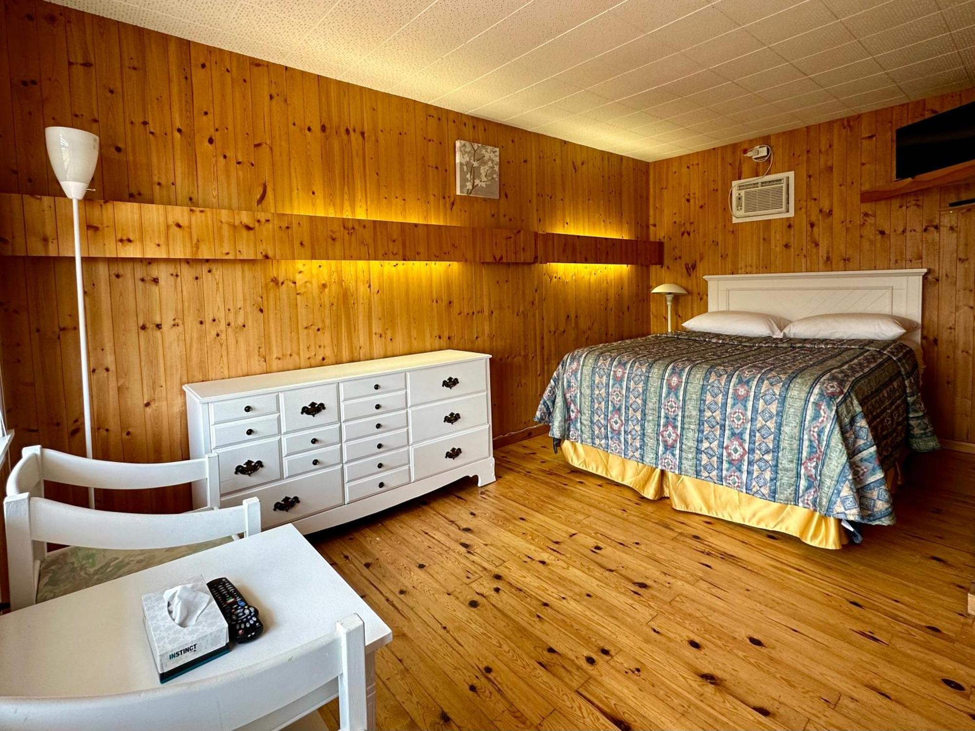 The Waterfront Motel Grand Barachois Zewnętrze zdjęcie