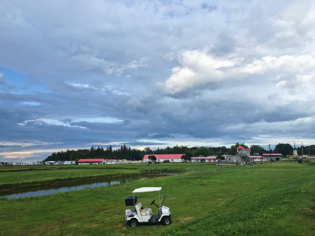The Waterfront Motel Grand Barachois Zewnętrze zdjęcie